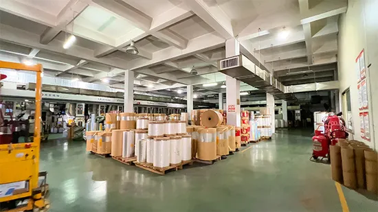 Film composite stratifié monolithique PE de bonne transparence pour l'alimentation